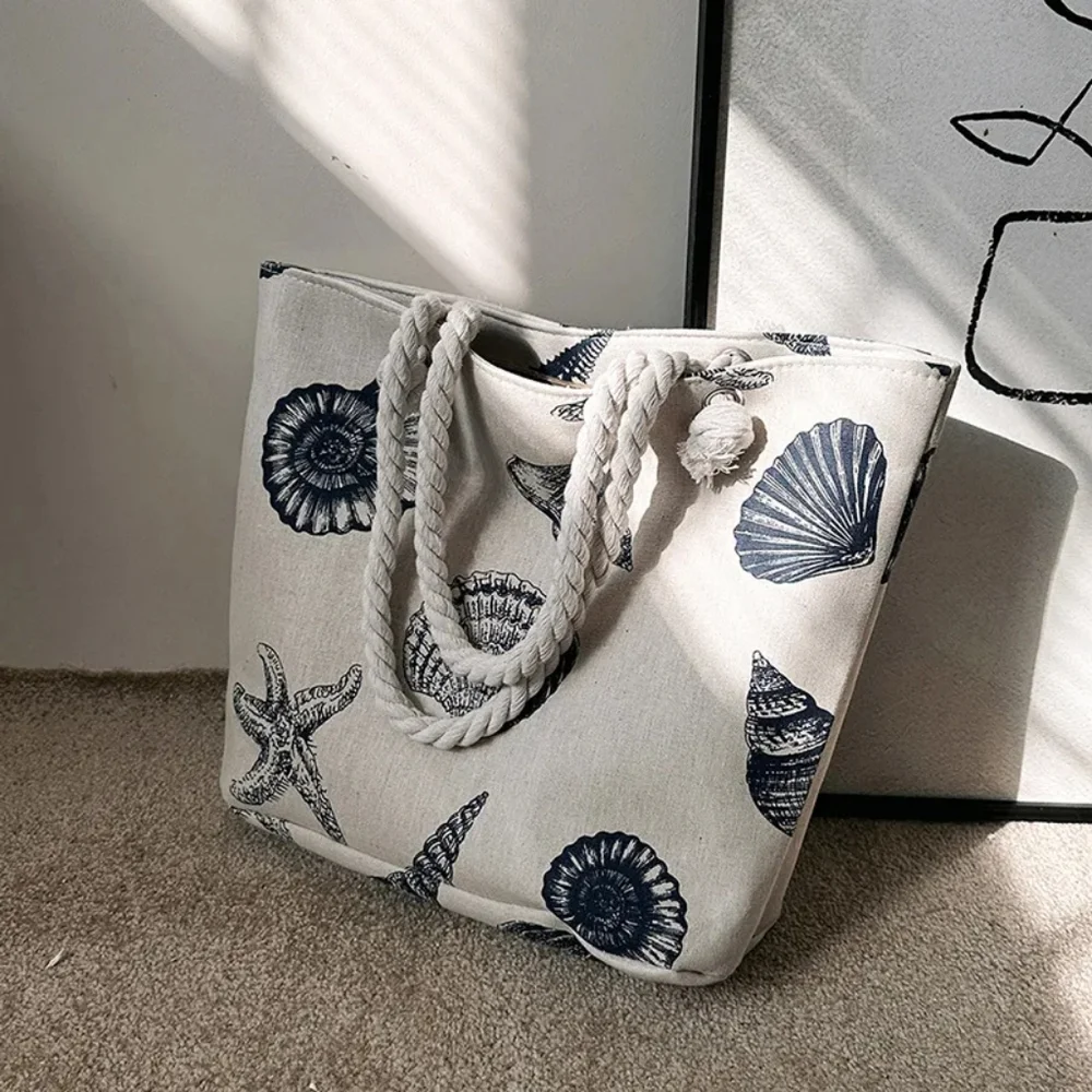 Womens Large Seashell Print Zipper Tote Bag - Picture 1 of 8